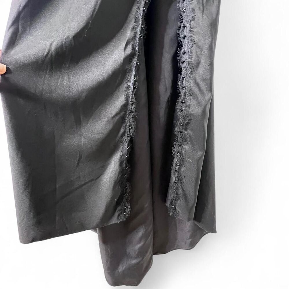 Elegant Black Lace Evening Dress with Sheer Long Sleeves - Picture 6 of 9
